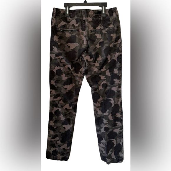 Aeropostale Grey Camo Jogger Pants Size 30x32 - Picture 2 of 5